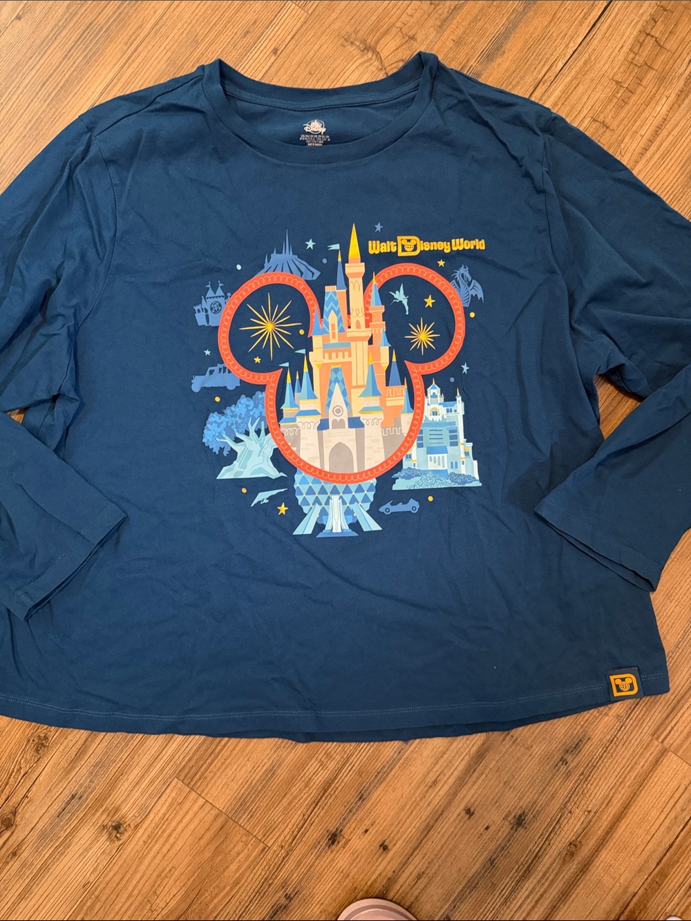 Disney Navy Long Sleeve Tee with Castle & Mickey Icon Graphic 3X NEW
